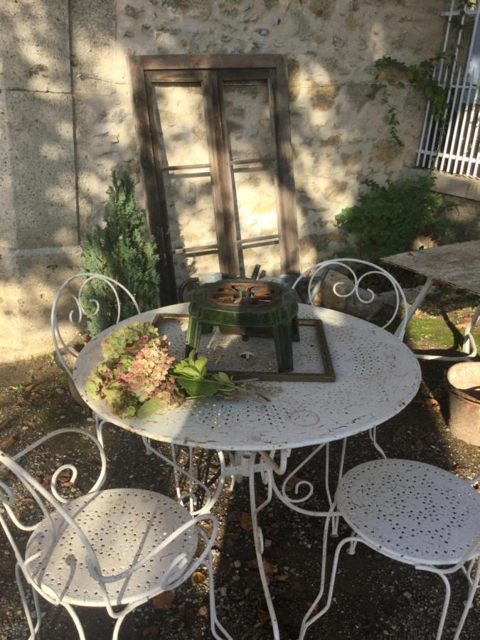 Chez Les Brocs B&B Canet  Экстерьер фото