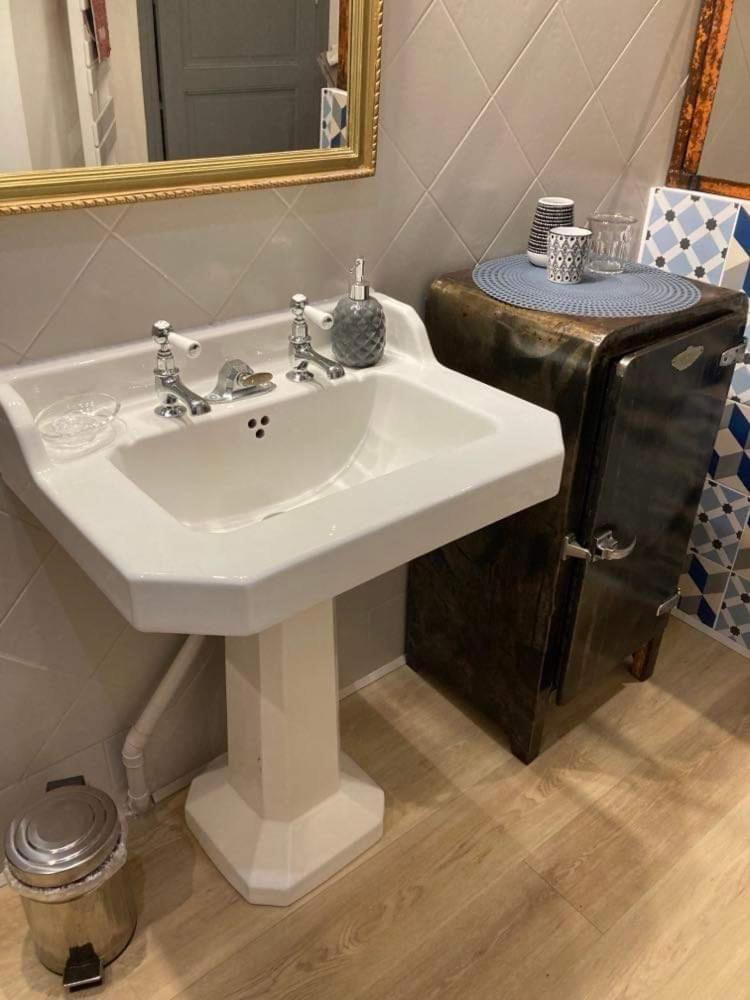 Chez Les Brocs B&B Canet  Экстерьер фото