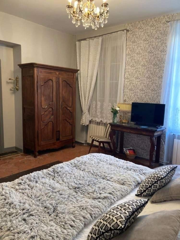 Chez Les Brocs B&B Canet  Экстерьер фото
