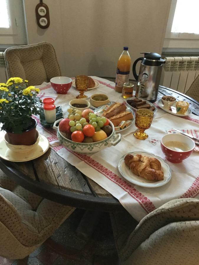 Chez Les Brocs B&B Canet  Экстерьер фото