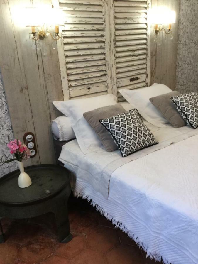 Chez Les Brocs B&B Canet  Экстерьер фото
