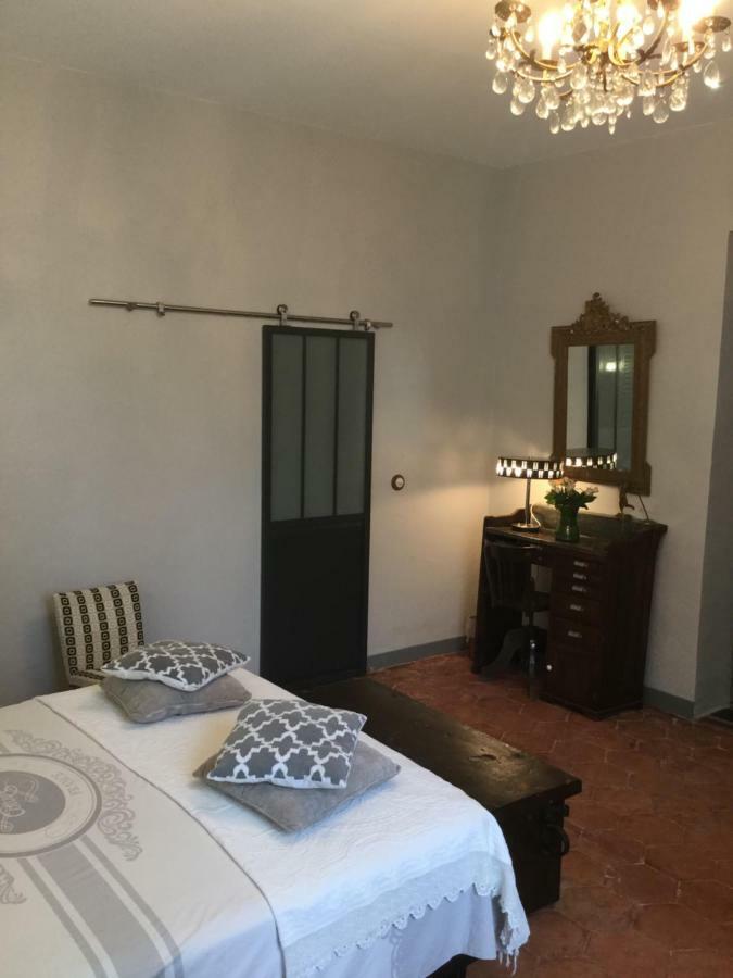 Chez Les Brocs B&B Canet  Экстерьер фото